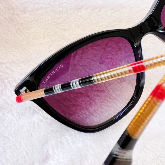 Burberry Black Large Polarized Gradient Sunglasses - Picture 2 of 9